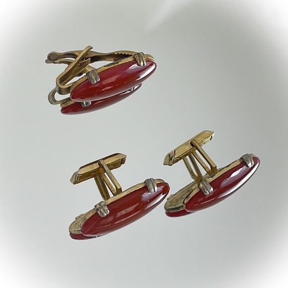 💕How I love this Beautiful Vintage Red Carnelian Cufflinks & Tie Clip Set💕 - Picture 4 of 9